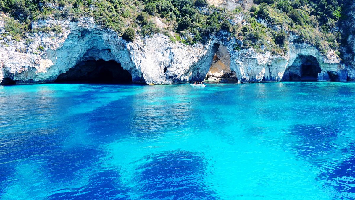 Corfu Small Group Tour: Admire the Most Iconic Sights of Corfu in One Day