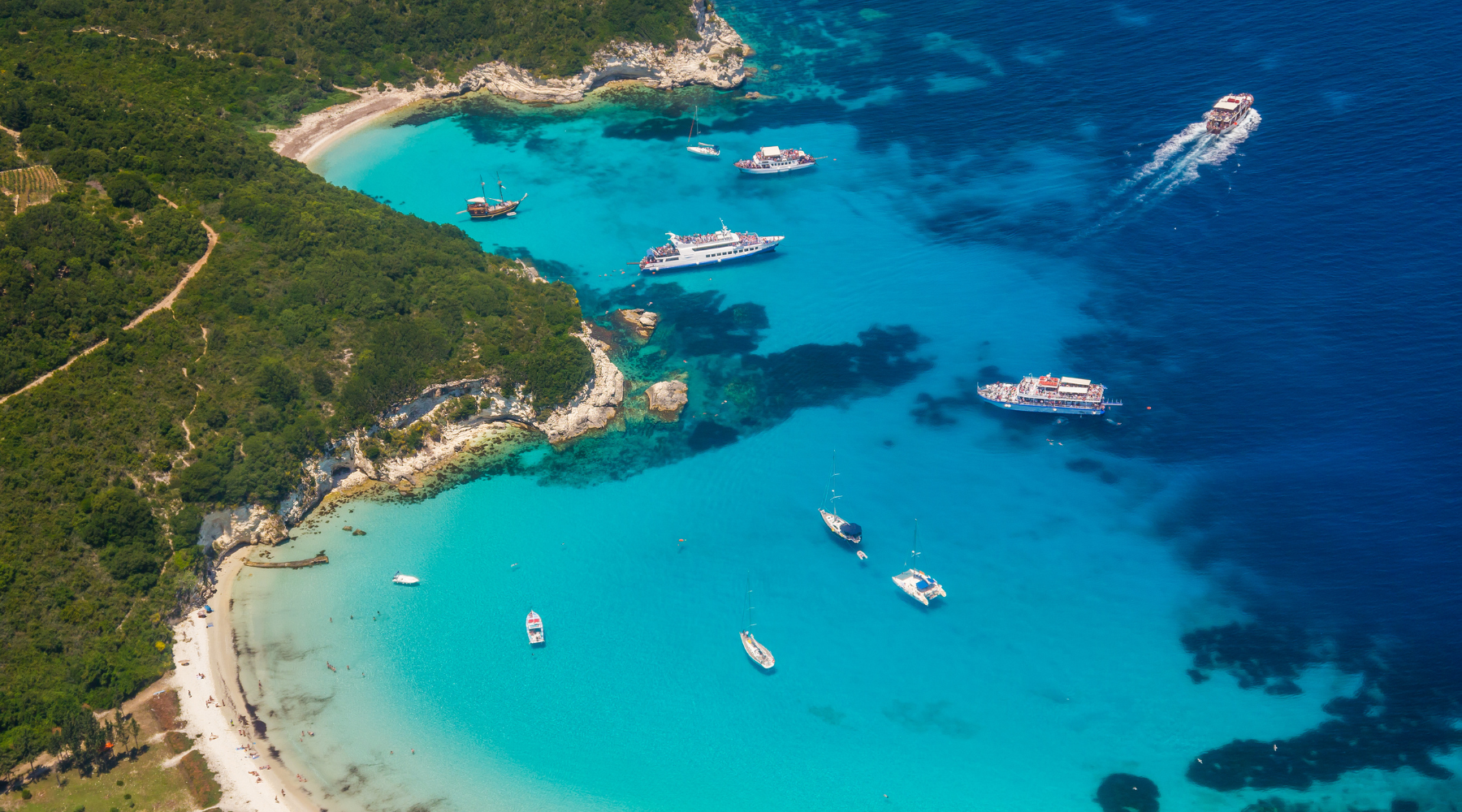 Private boat trip Corfu to Paxos